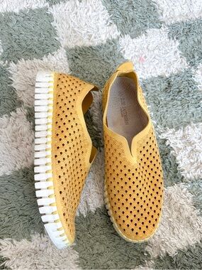 Ilse Jacobsen Yellow Perforated Slip-On Sneakers